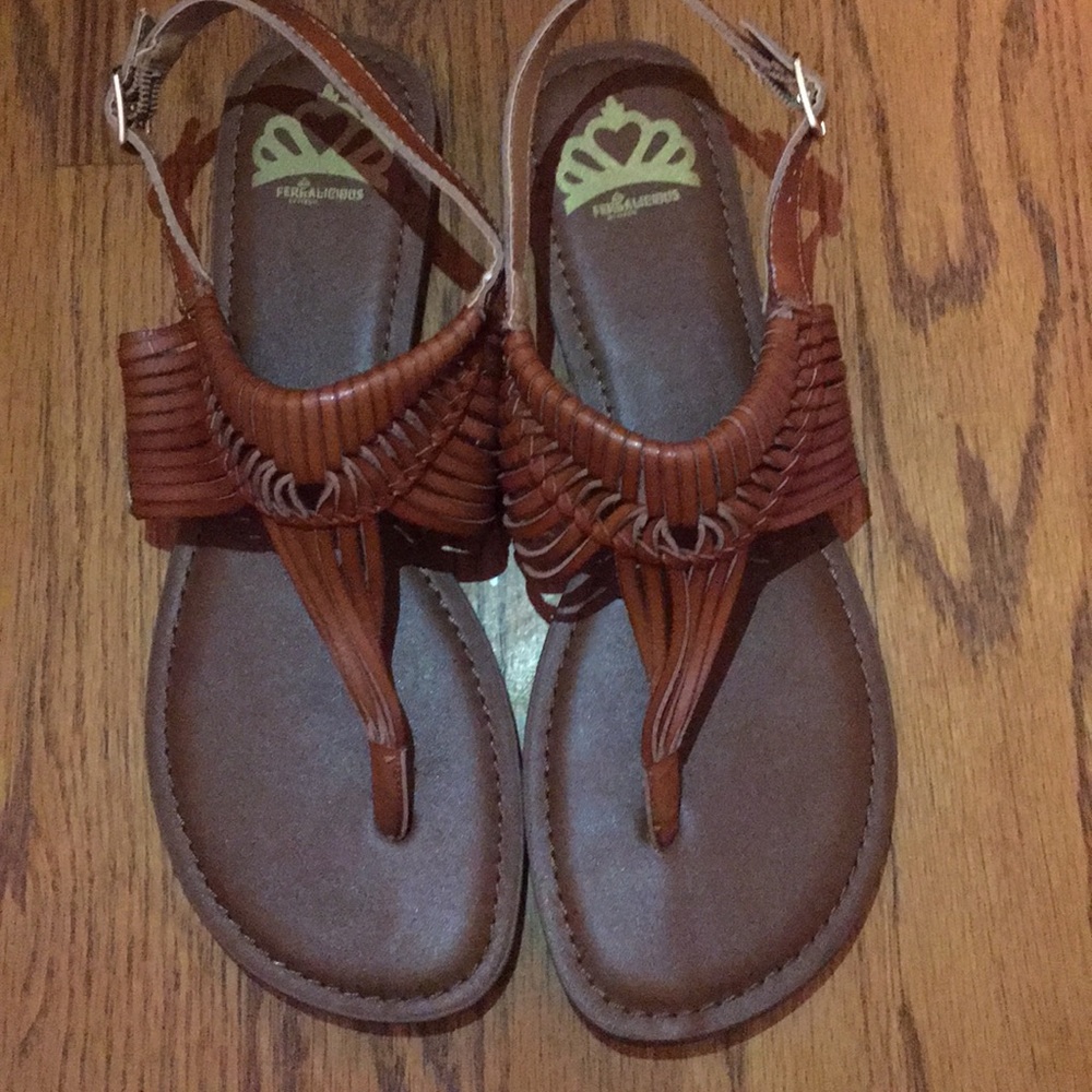 NWOT Fergalicious vegan leather woven sandals